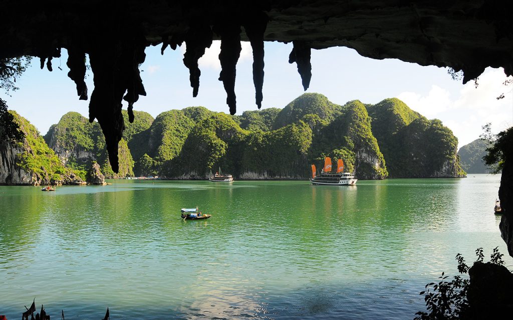 Best Photogenic Spots in Halong Bay - Halong Bay Photography