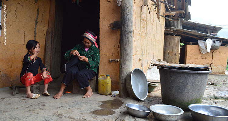 Vietnam-Hagiang-Dzaoethnicvillage-3
