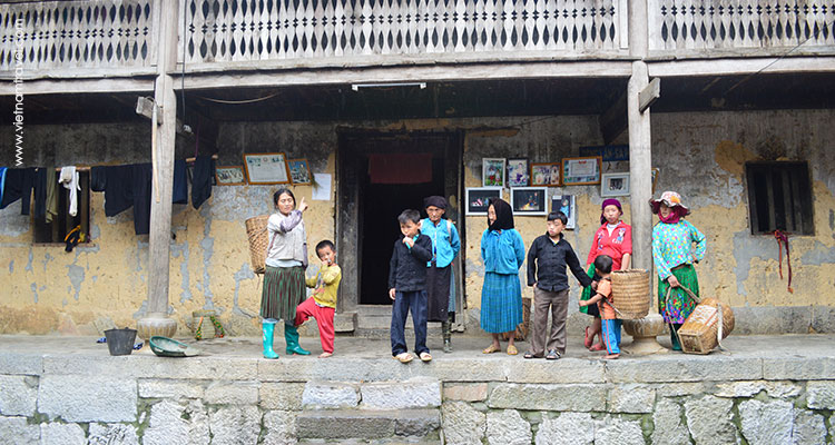 Vietnam-Hagiang-SunglawhiteHmongvillage-5