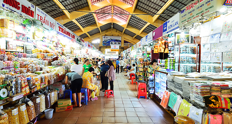 Vietnam-Saigon-Ben-Thanh-Market-4