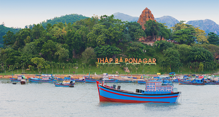 Vietnam-Vinh Hy Bay-5