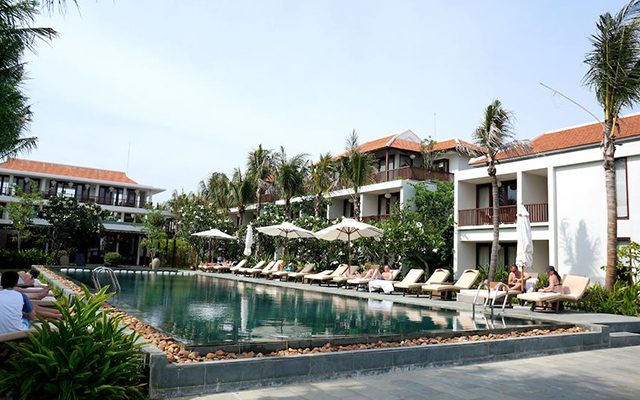 Vinh Hung Emerald Resort