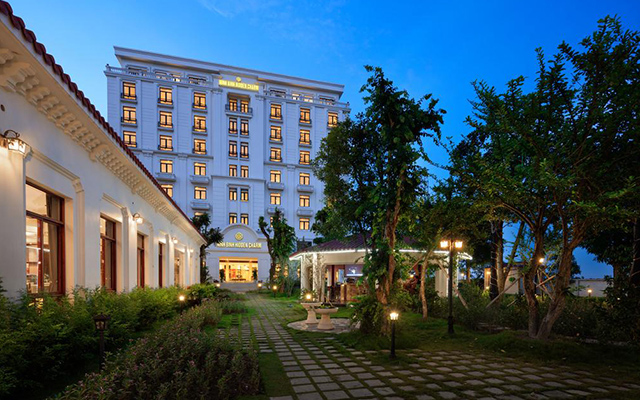 Ninh Binh Hidden Charm Hotel & Resort