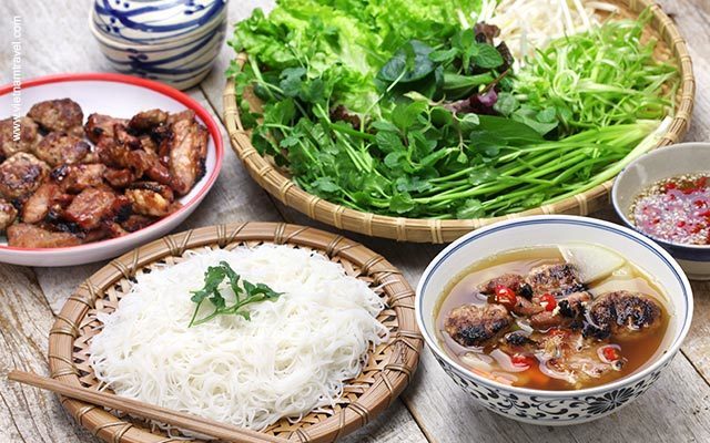Hanoi Street Food Walking Tour