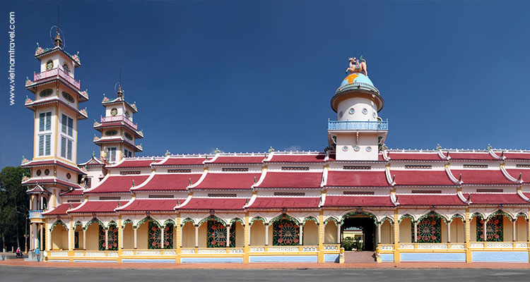 Vietnam-Cu-Chi-Cao-Dai-Temple-2