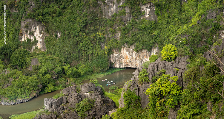 Vietnam-Ninh-Binh-Tam-coc-Bich-dong-1