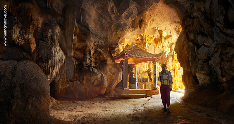 Vietnam-Ninh-Binh-Tam-coc-Bich-dong-2