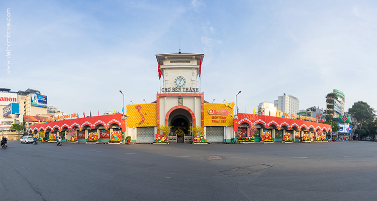 Vietnam-Saigon-Ben-Thanh-Market-1