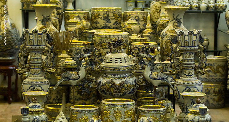 Vietnam-hanoi-Bat-Trang-Pottery-Village-6