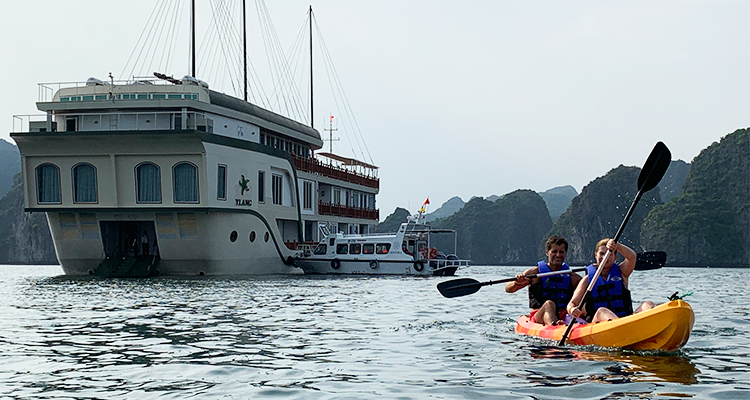 Ylang-Cruise-Halong3
