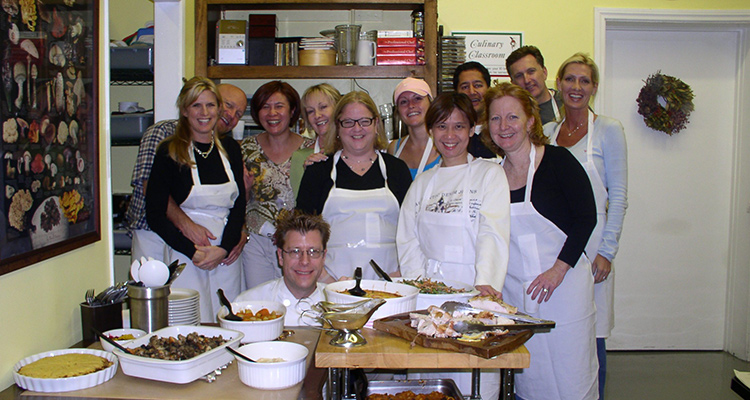 Day 2: Hanoi Cooking Class (join in group) & City Tour.