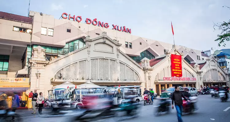 Dong Xuan Market hanoi vietnam