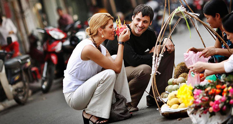 Selling fruit on Hanoi street