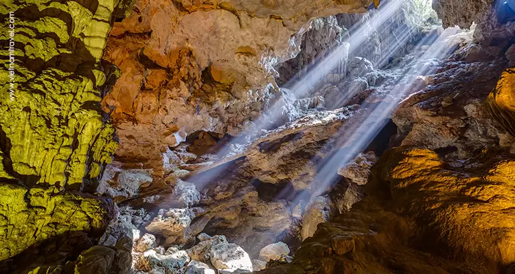 beautiful scenery of Dau Go Cave