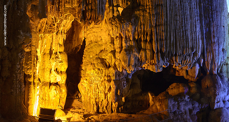 Thien Cung Cave