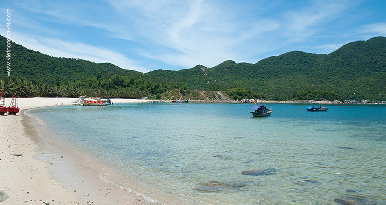 Pristine and peaceful scenery of Cham Island