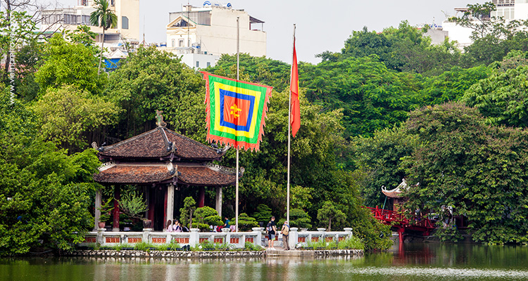 The beauty of Ngoc Son temple