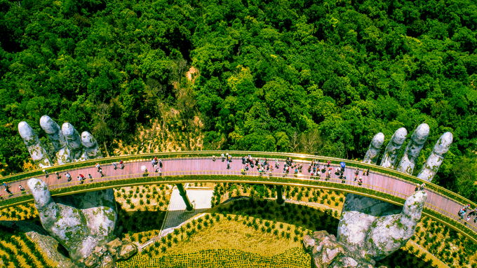 Danang golden bridge