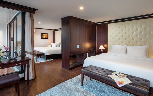 Elegance Suite Connecting for 4 pax
