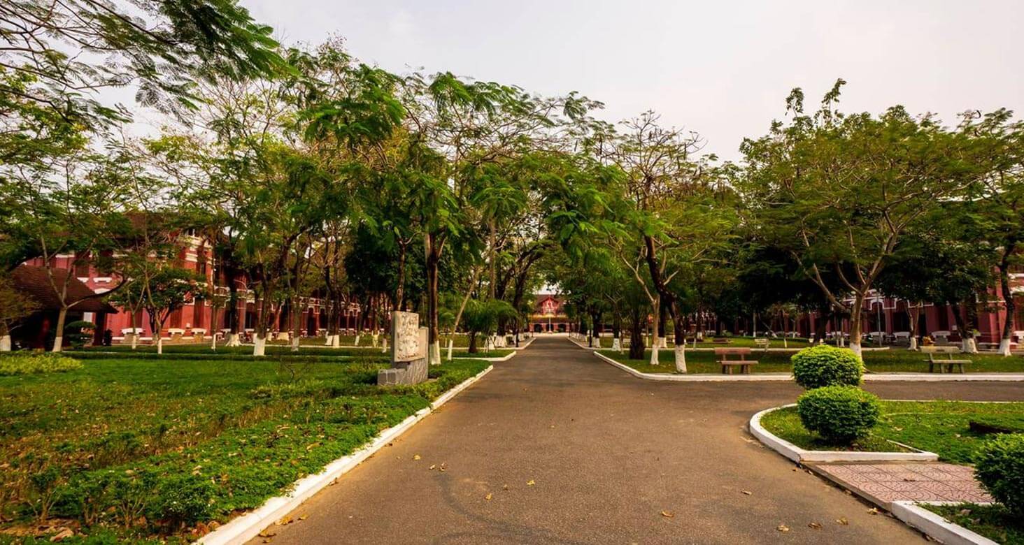 The playground of Hai Ba Trung high school is quiet