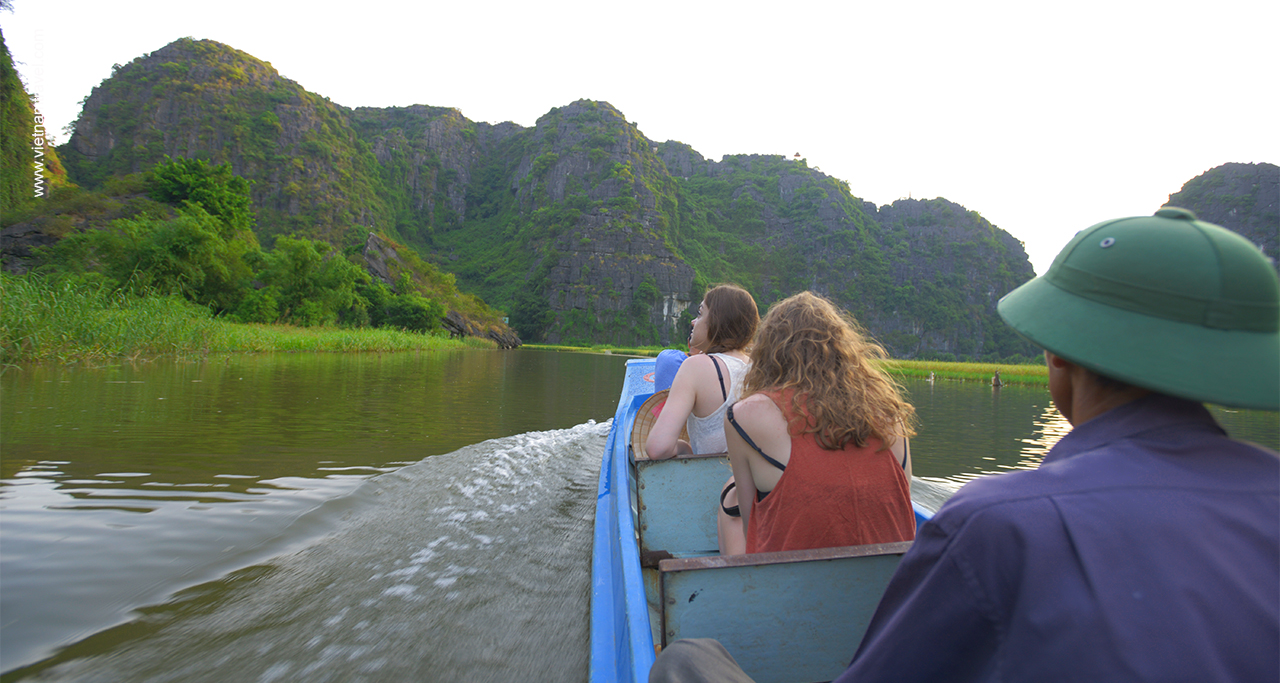 ninh-binh-vietnam