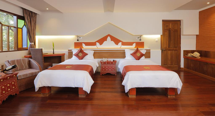 ananta-bagan-hotel-1