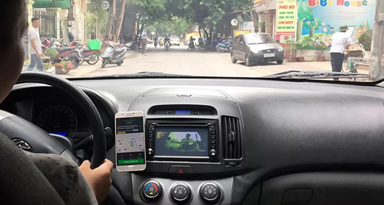 Grab in Vietnam - The Uber alternative  Vietnam Travel