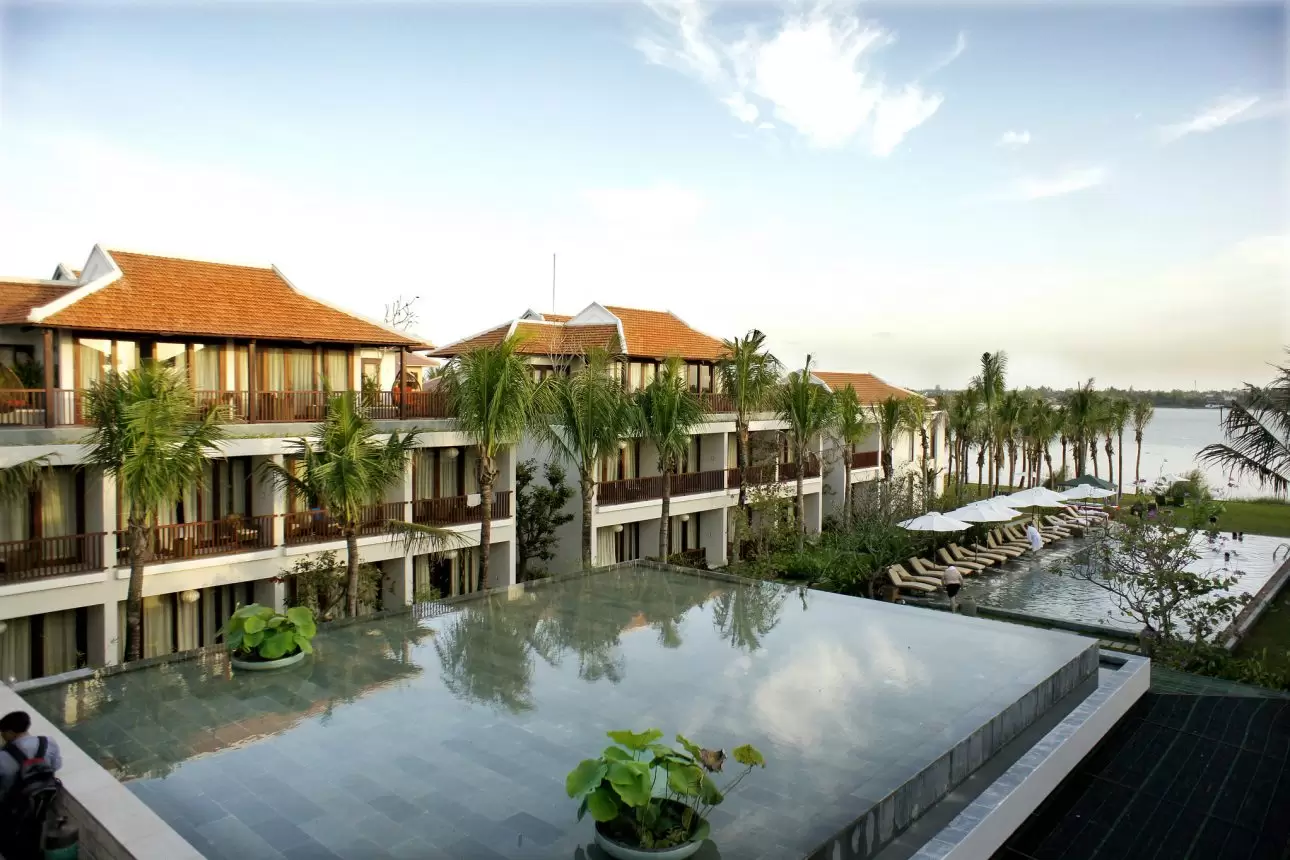 Vinh Hung Emeralda Resort