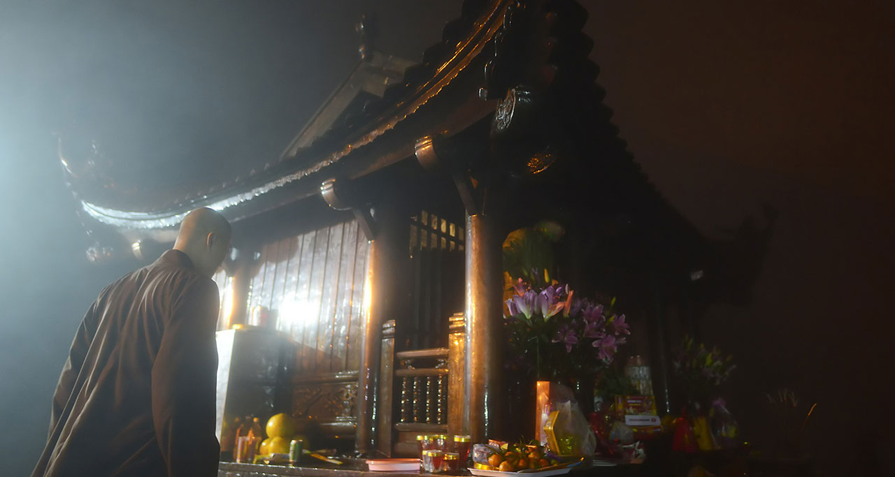 Visit-Yen-Tu-Pagoda-5