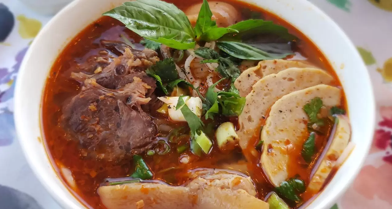 Bun Bo Hue (Spicy Vietnamese Beef Noodle Soup)