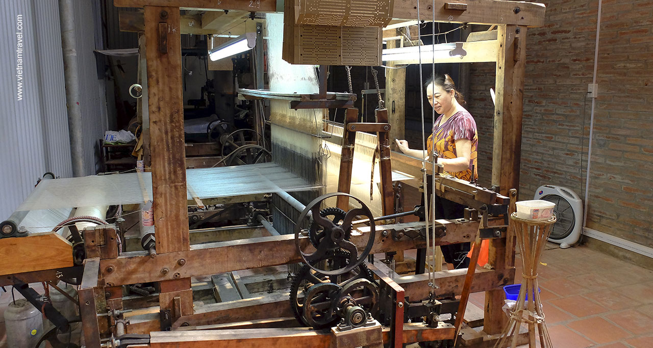 The machine of making silk