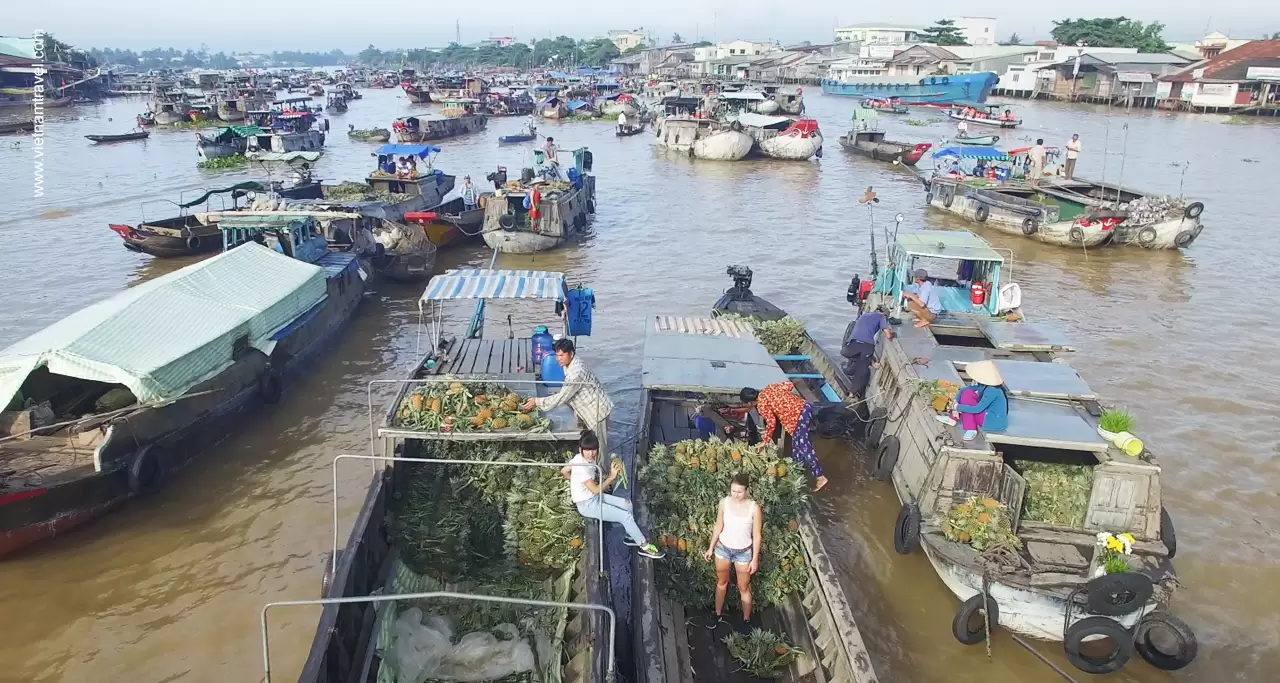 Cai Rang Floating Market