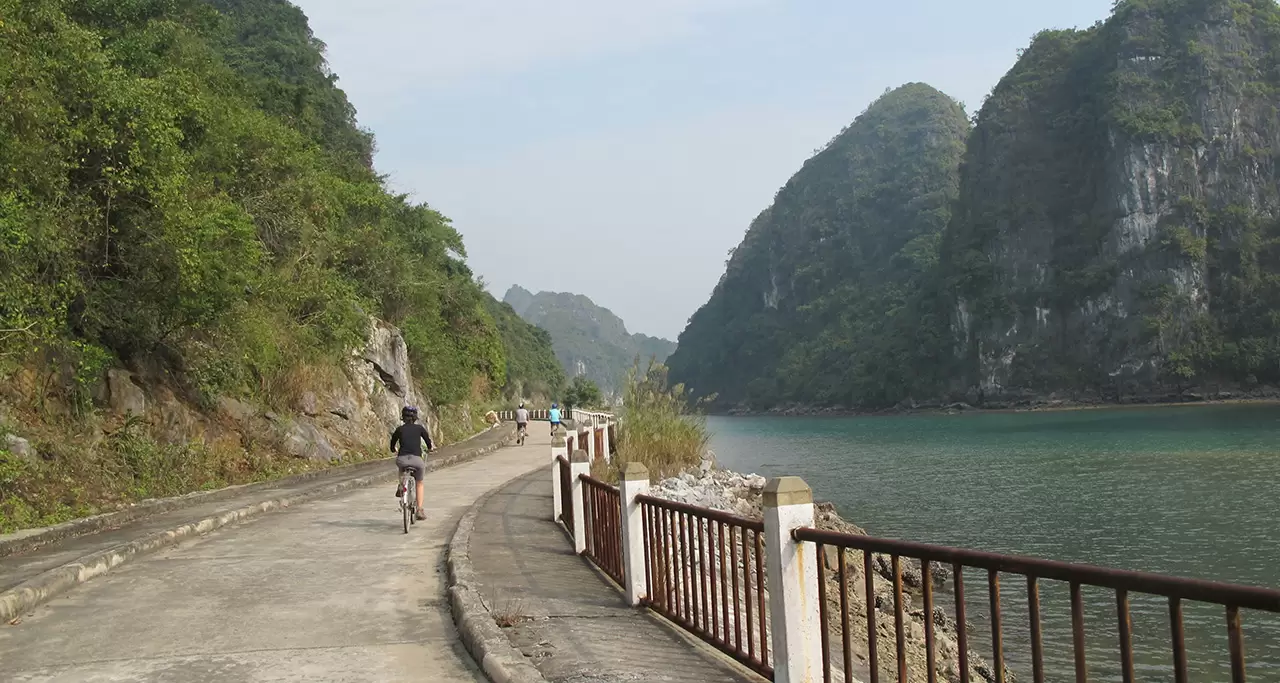 Getting around Cat Ba island