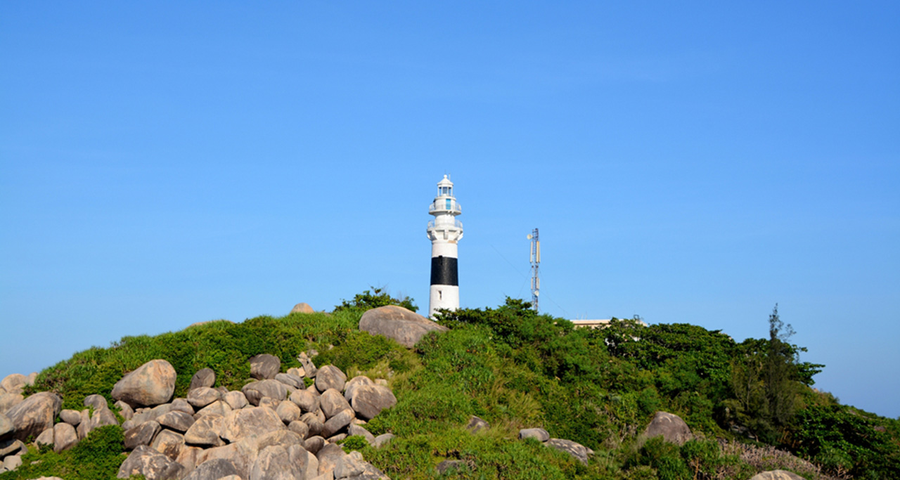 Cu Lao Xanh Light Station