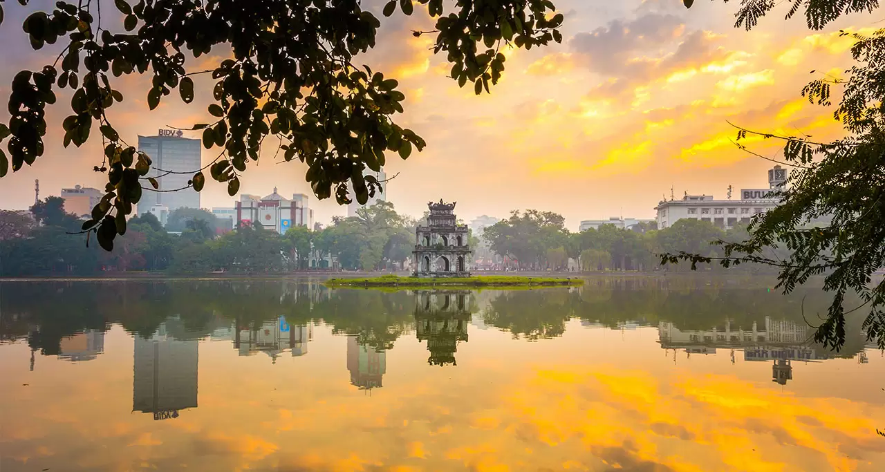 Overview of Hoan Kiem Lake, Hanoi