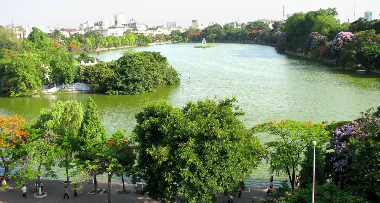 Hoan Kiem Lake