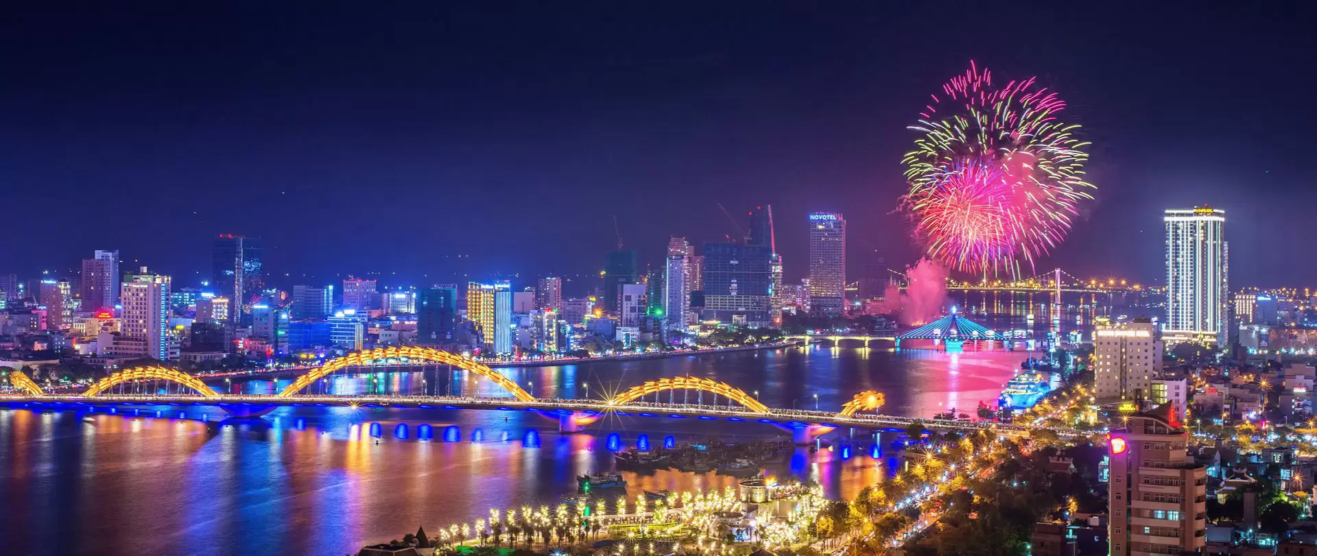 Fireworks are displayed in Da Nang City on the occasion of International New Year