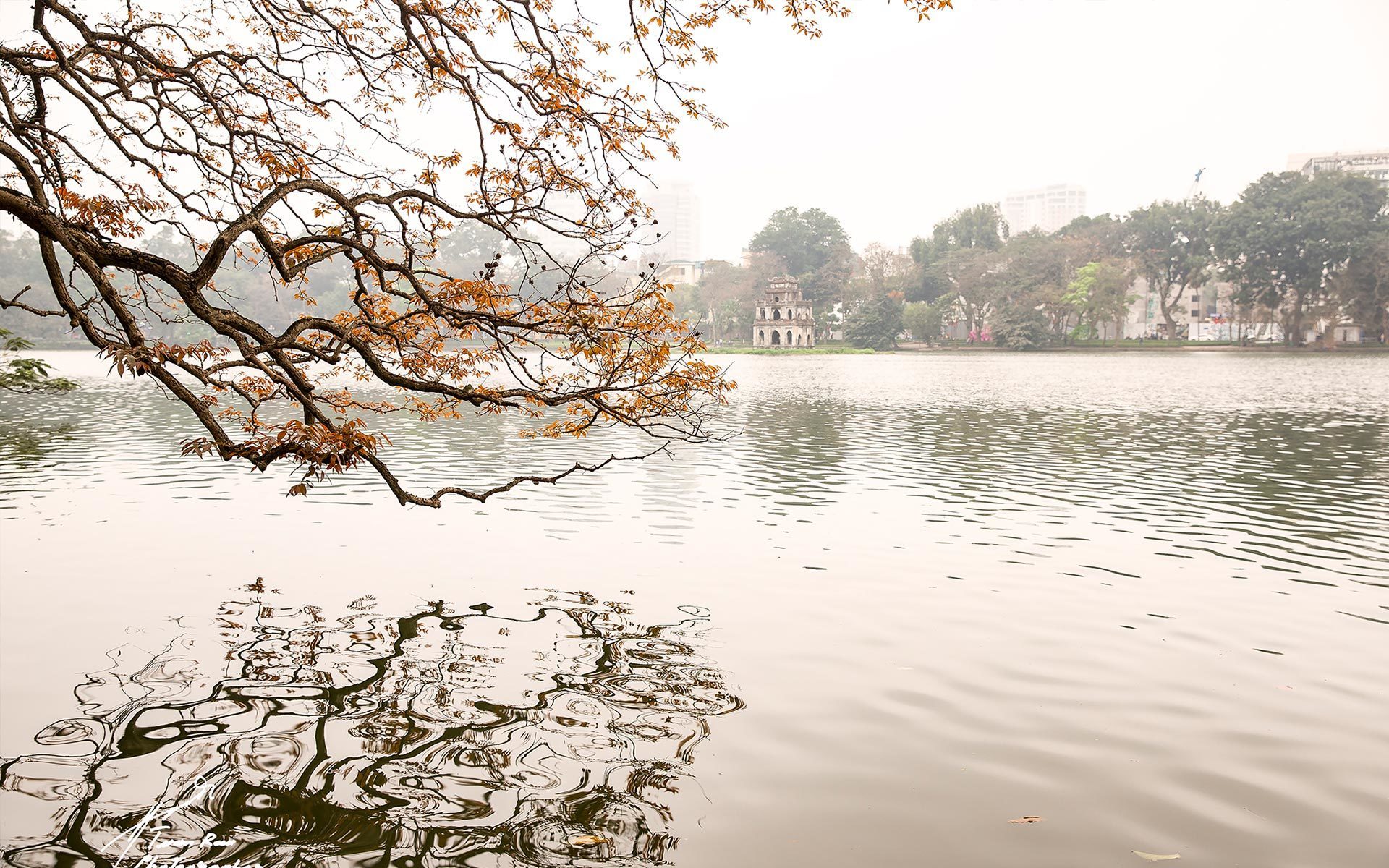 Hoan Kiem lake, Hanoi