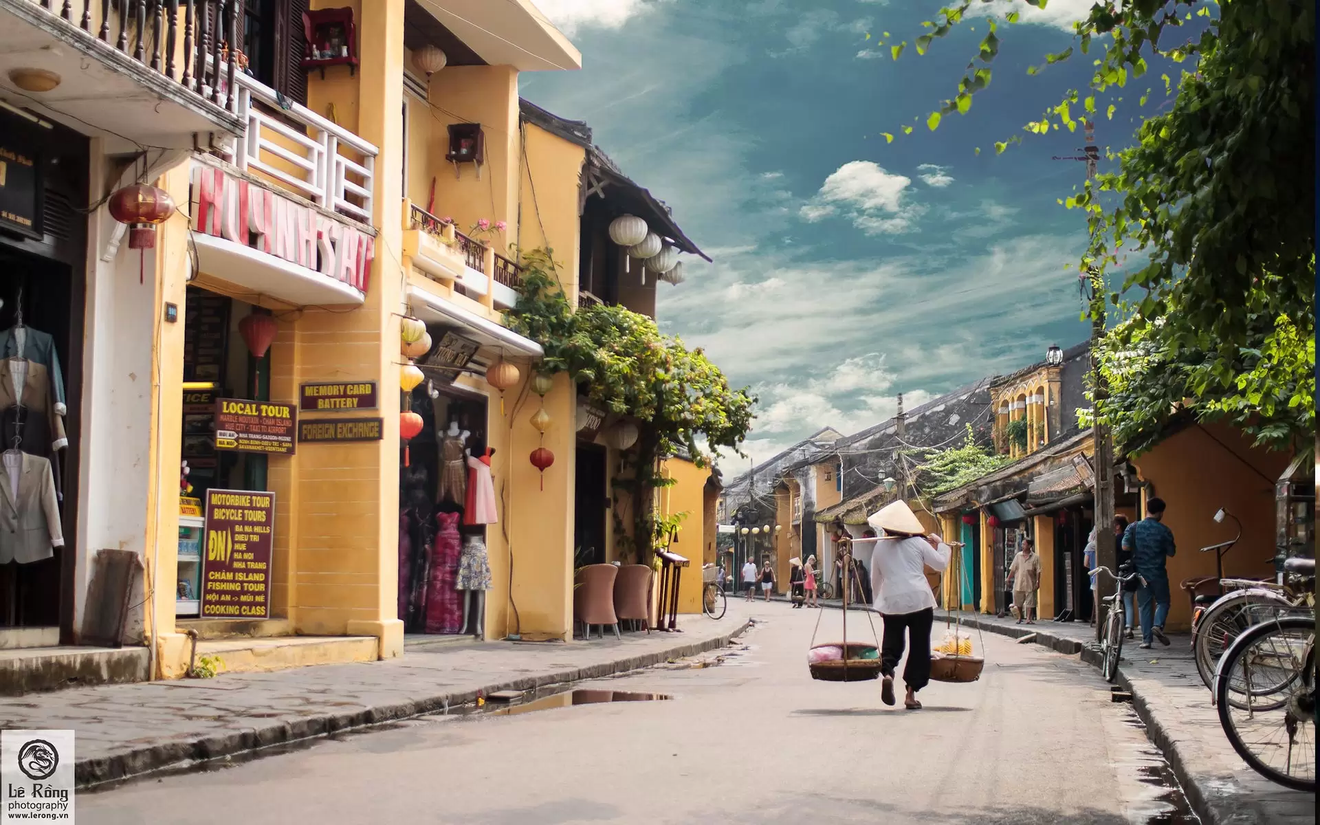 Typical yellow houses in Hoi An Ancient Town