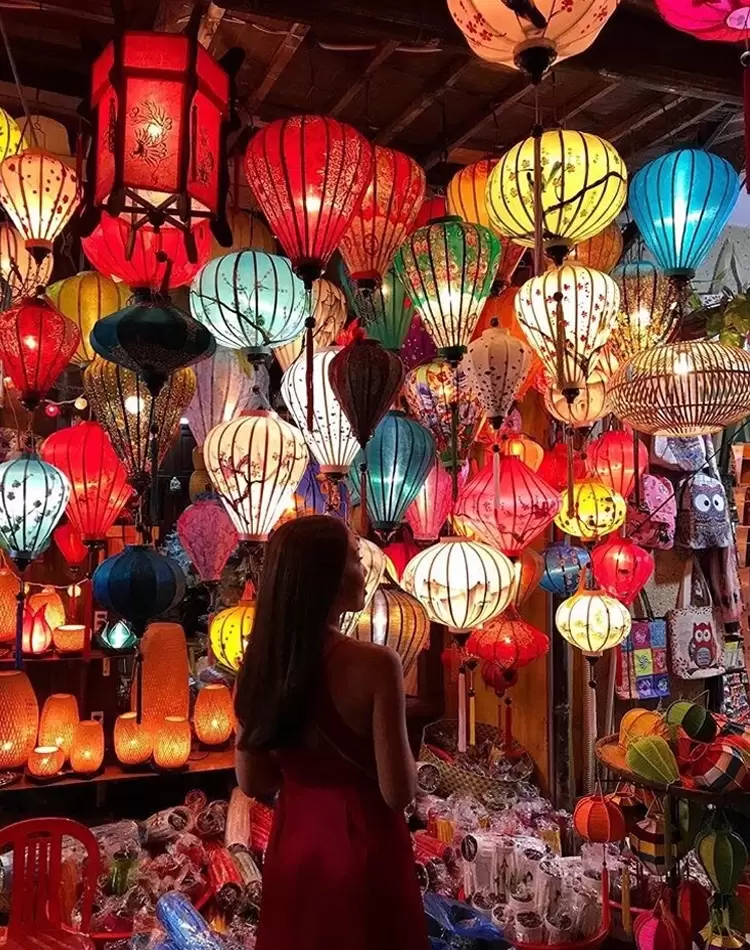 Lantern selling at Hoian Night market