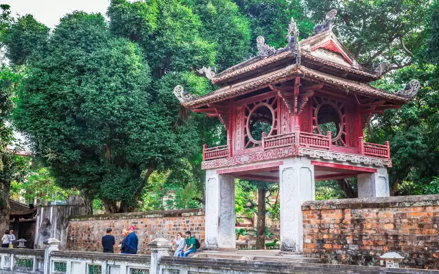 Temple of Literature Hanoi: History, Architecture & Travel Tips