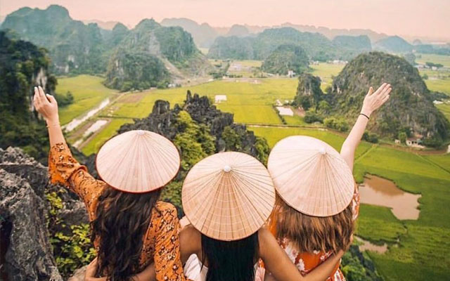 How Much Lucky Money to Give in Vietnam - i Tour Vietnam Travel Guides