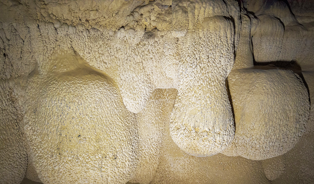 More stalagmite shaped as jack fruit