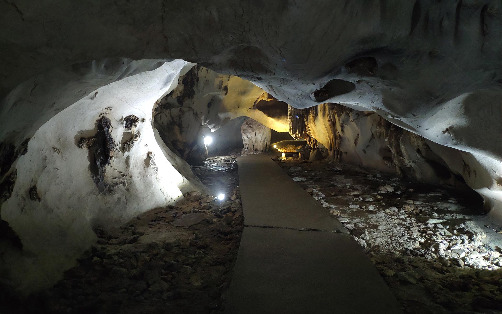 Cave system in Cat Ba