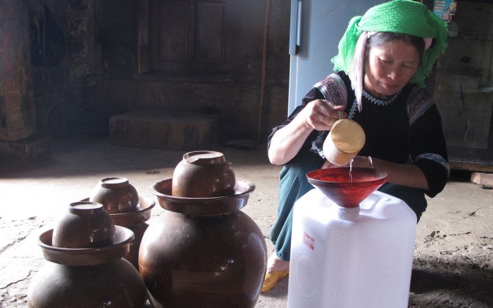 Rice Wine - traditional vietnamese drinks 