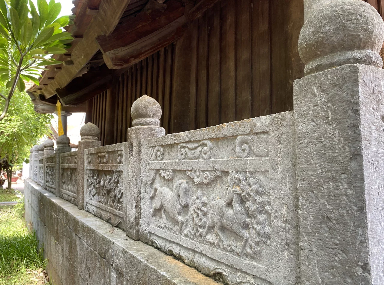 Stone carving on corridor of But Thap pagoda
