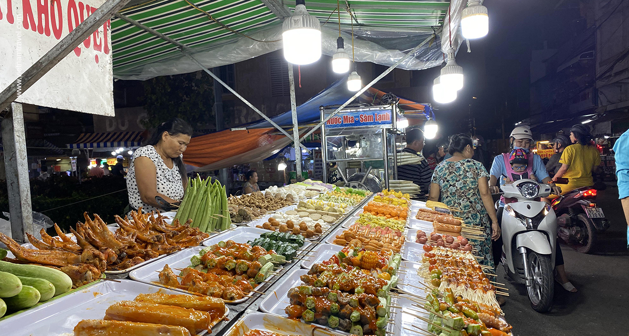 foods in Tay Do Night Market