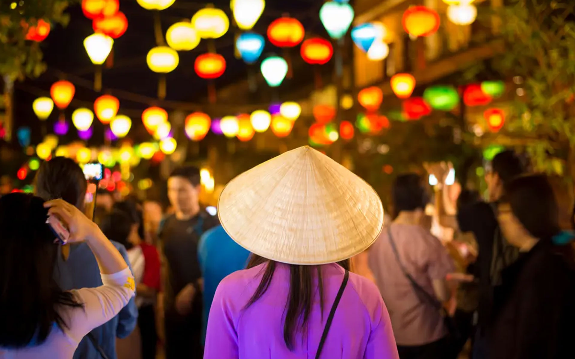 Non La (conical hat) - a symbol of Vietnamese women.