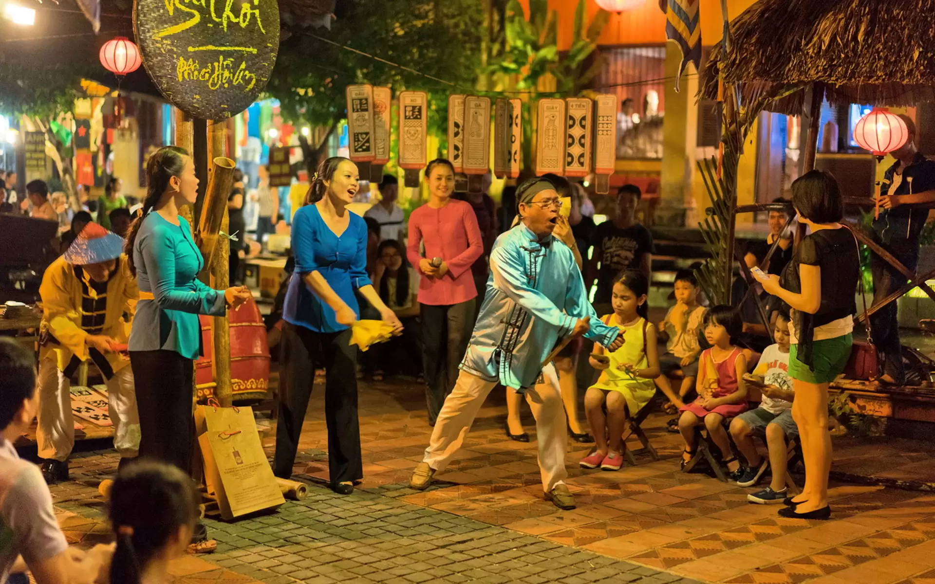 Join Folk Games in hoian