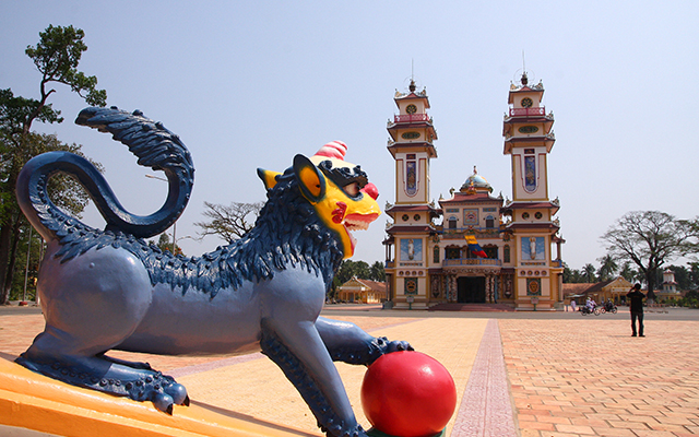 Cao Dai Temple, Tay Ninh